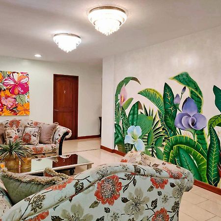 Lavie Hotel Vigan Luaran gambar