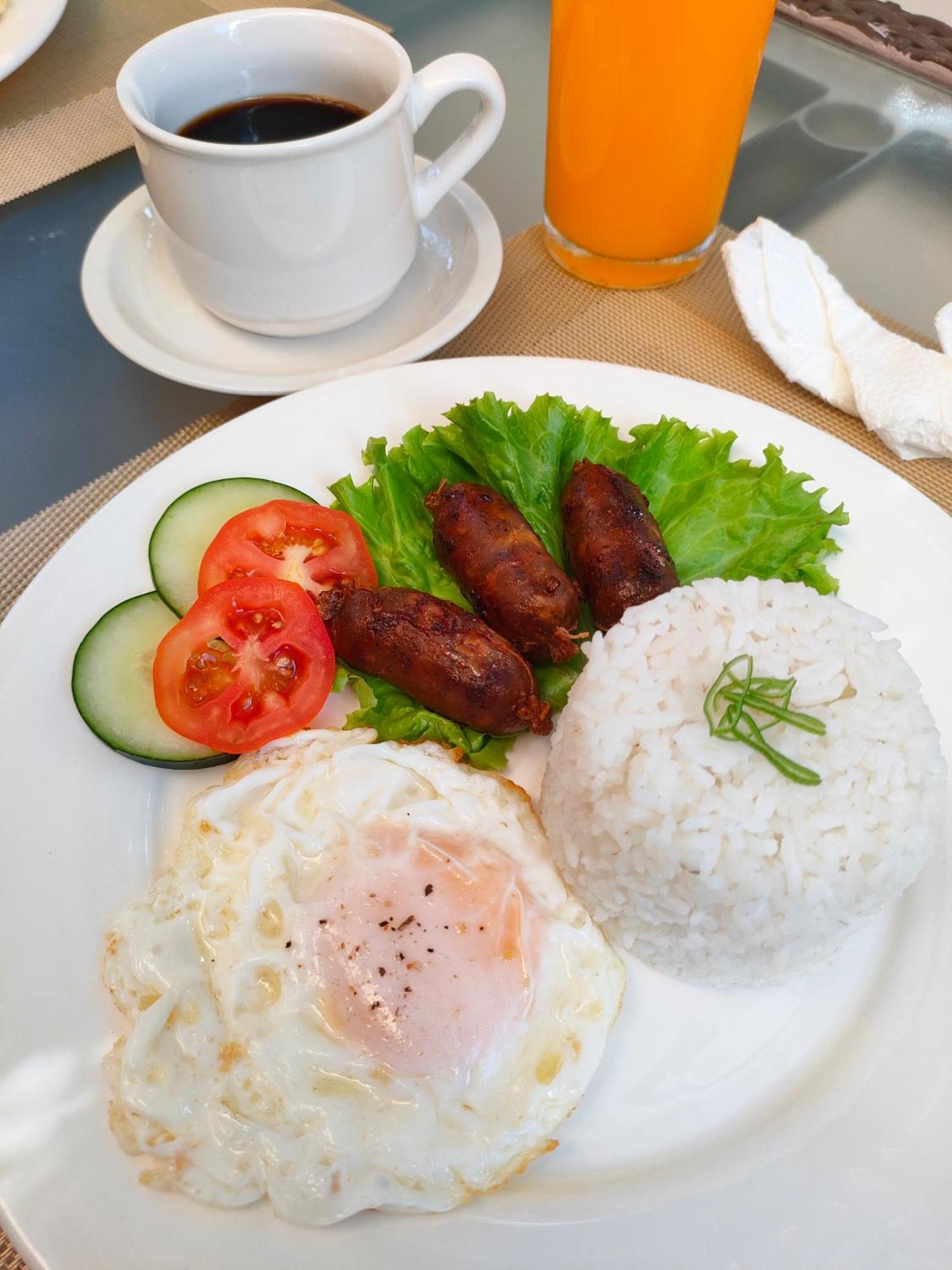 Lavie Hotel Vigan Luaran gambar