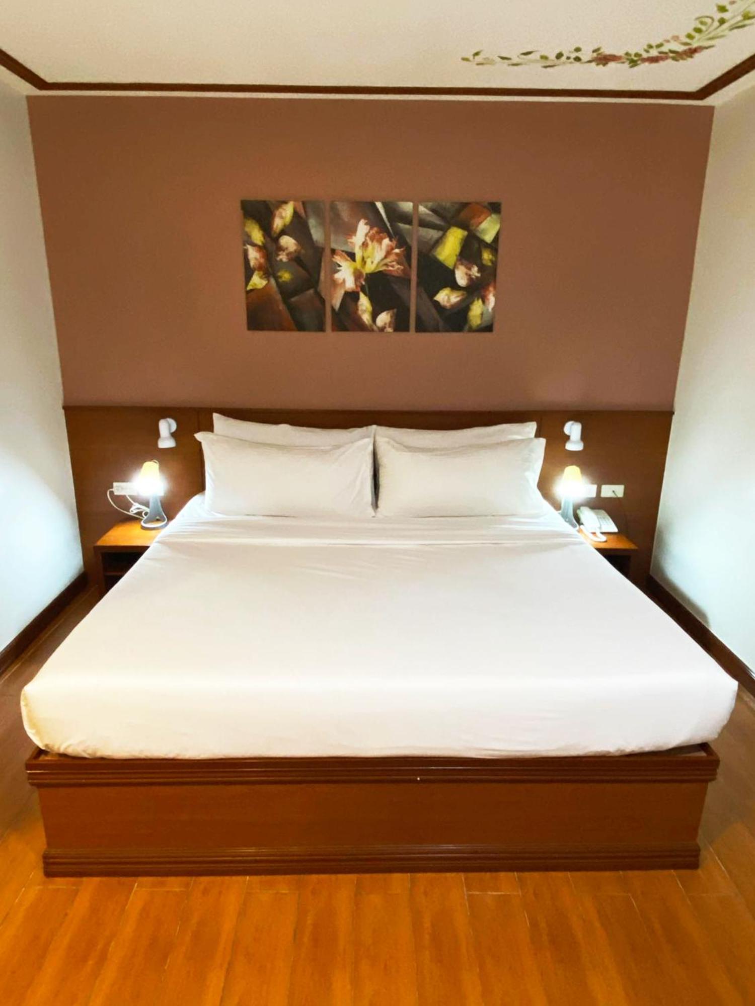 Lavie Hotel Vigan Luaran gambar
